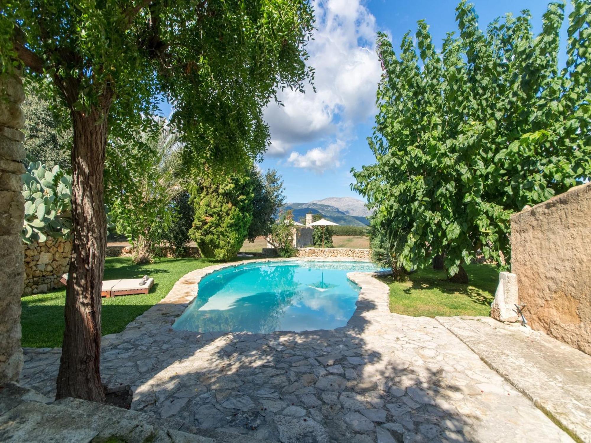Charming For 8 Adults Ferienhaus *