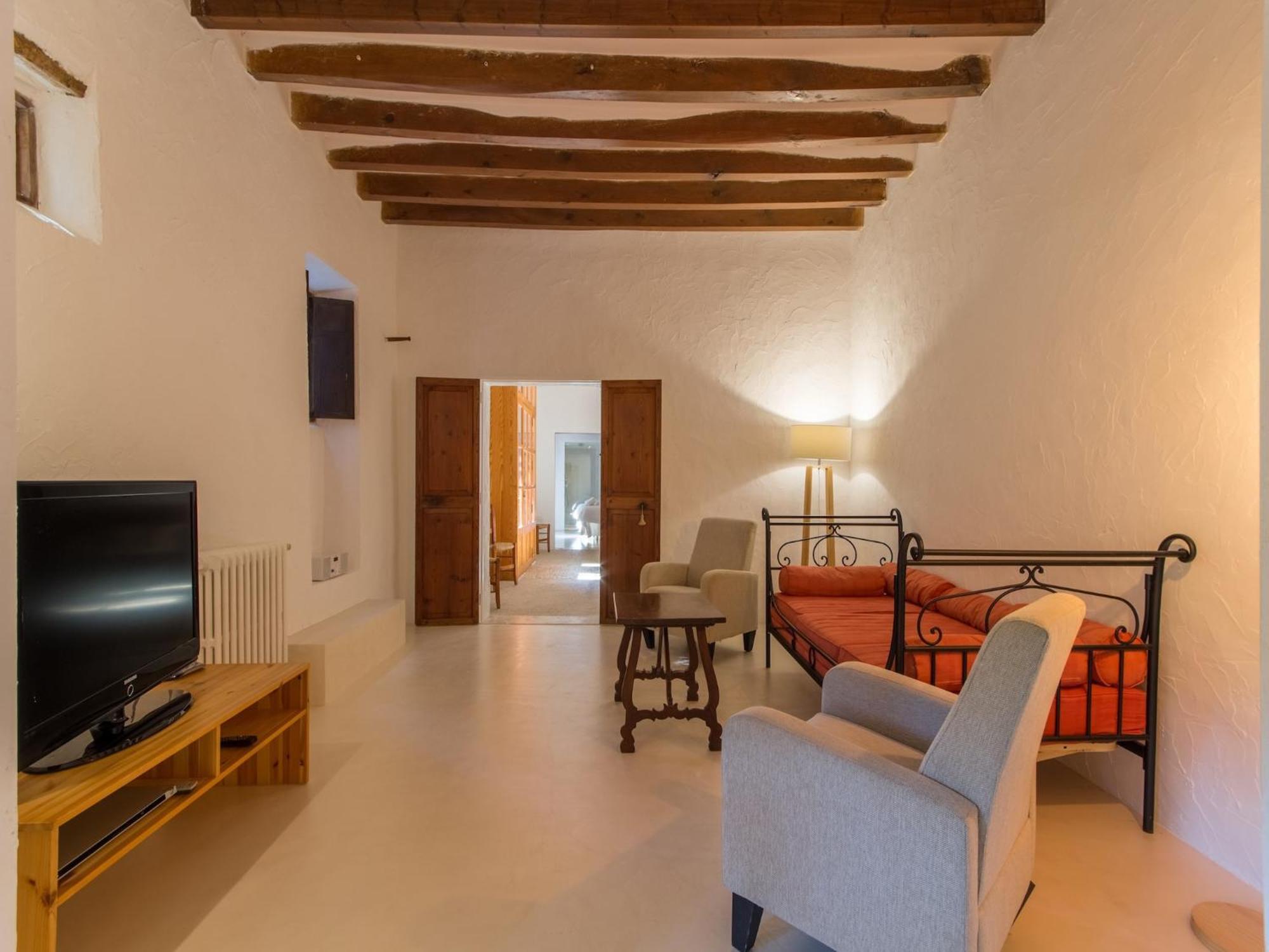 Charming For 8 Adults Ferienhaus
